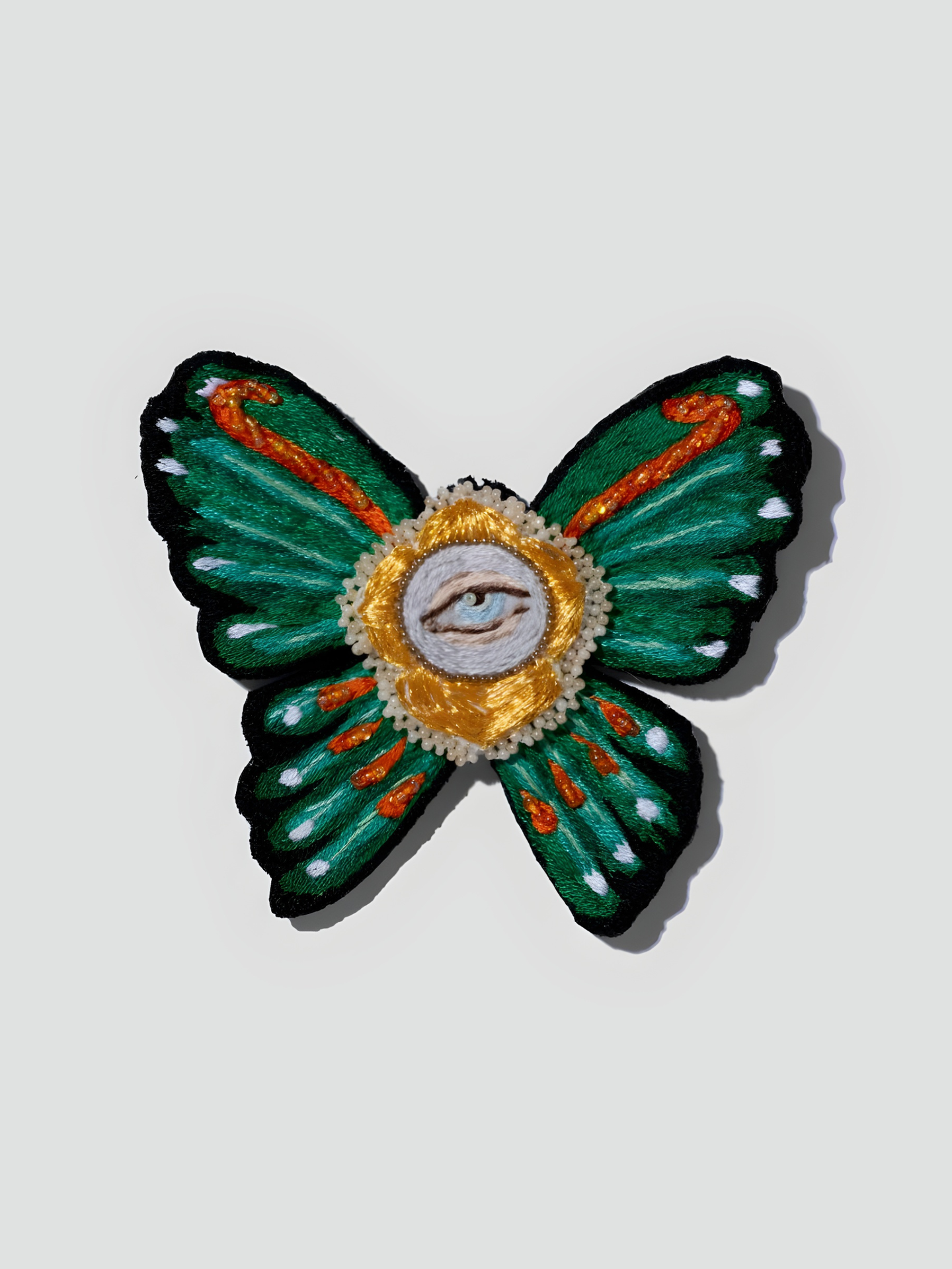 گل سینه نگاه پروانه