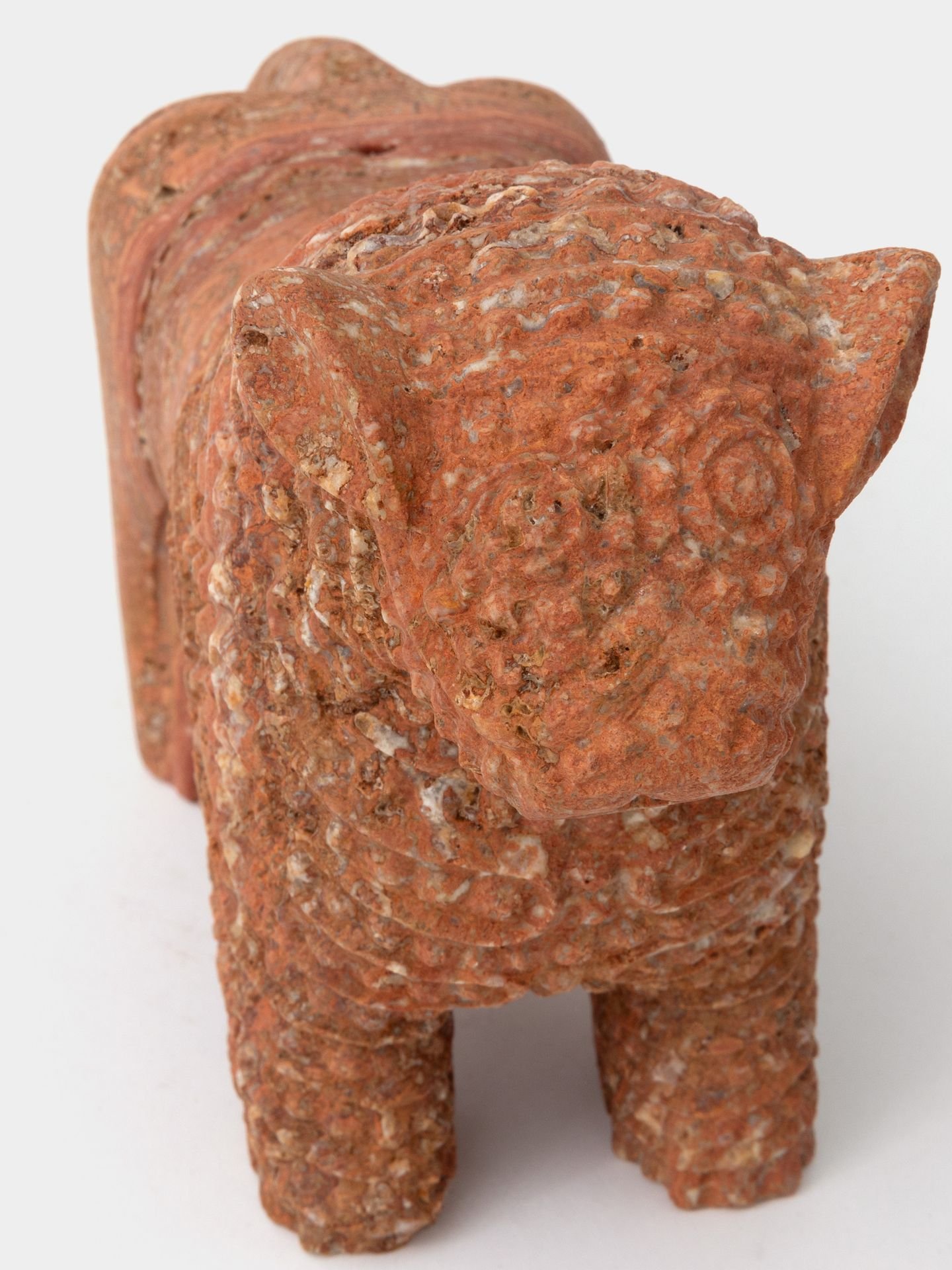 مجسمه آجری شیر