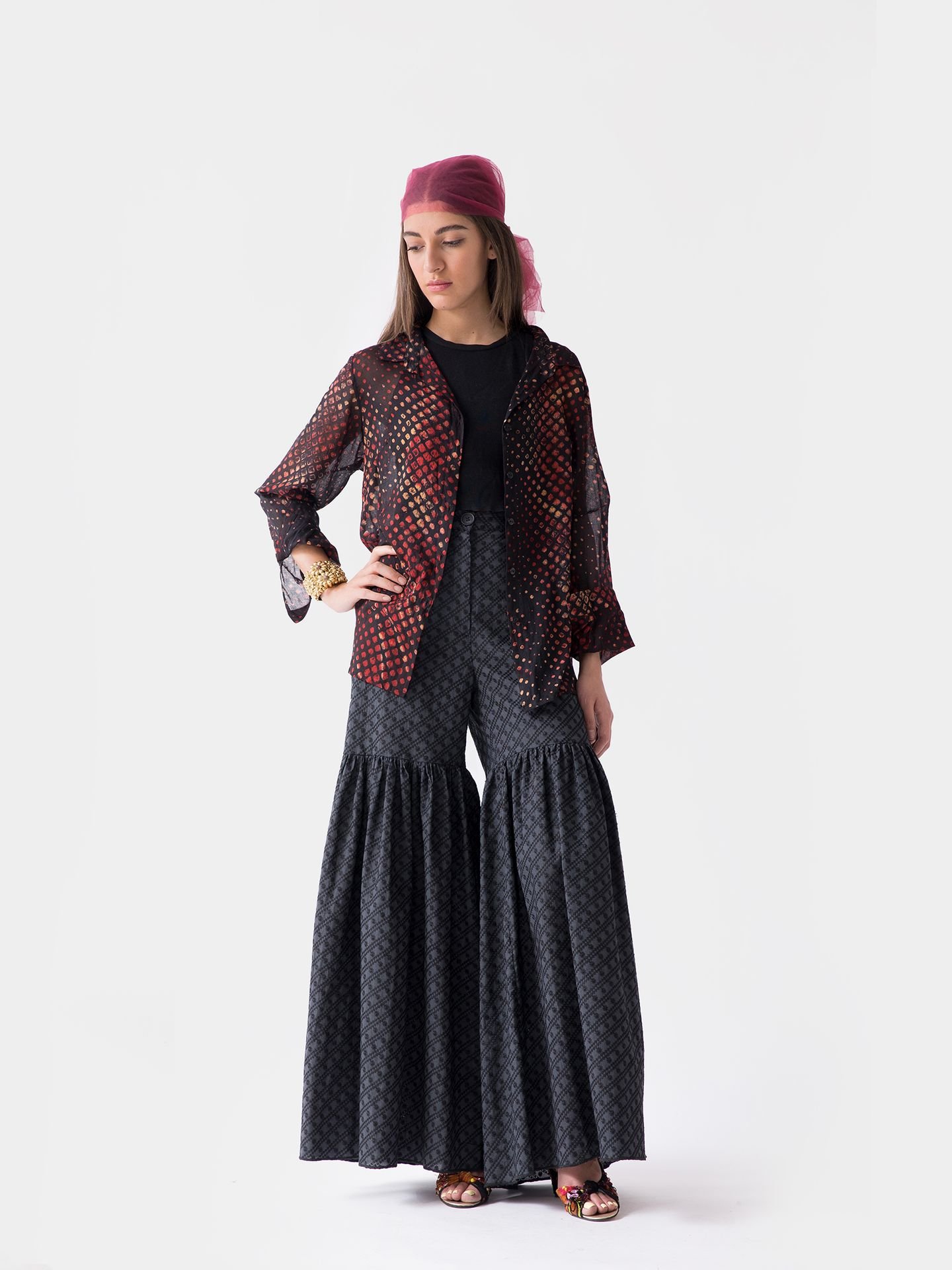 بلوز تی‌تیش طرح سه