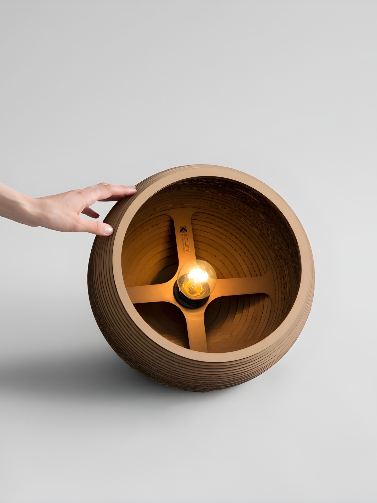 آباژور Sphere