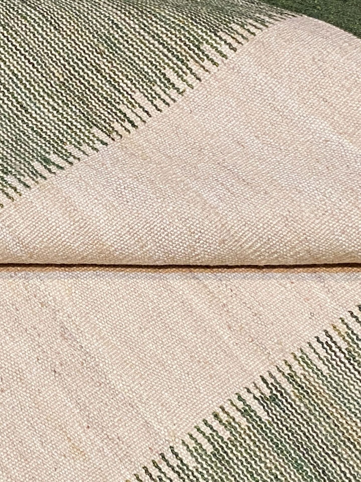 گلیم پشم سبز سفید تهی