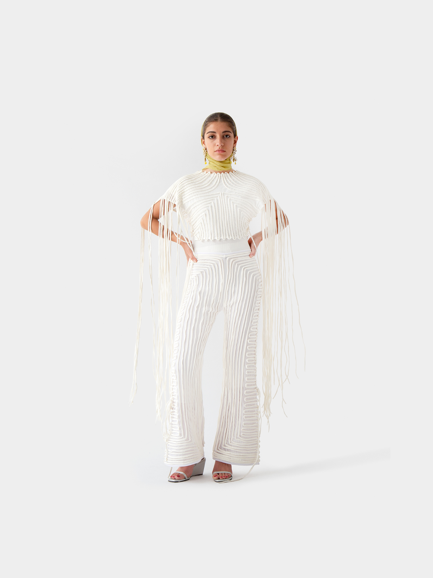 کراپ تاپ سفید Evangeline طرح 2 