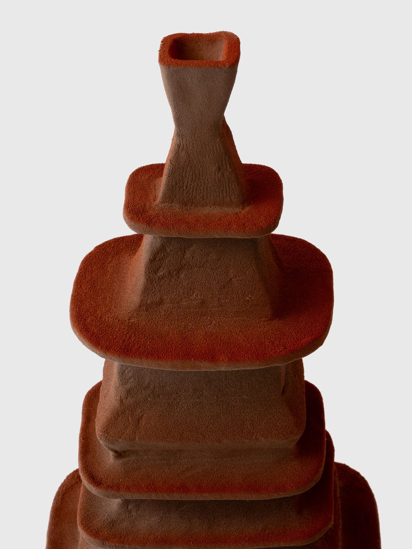 گلدان مجسمه باز