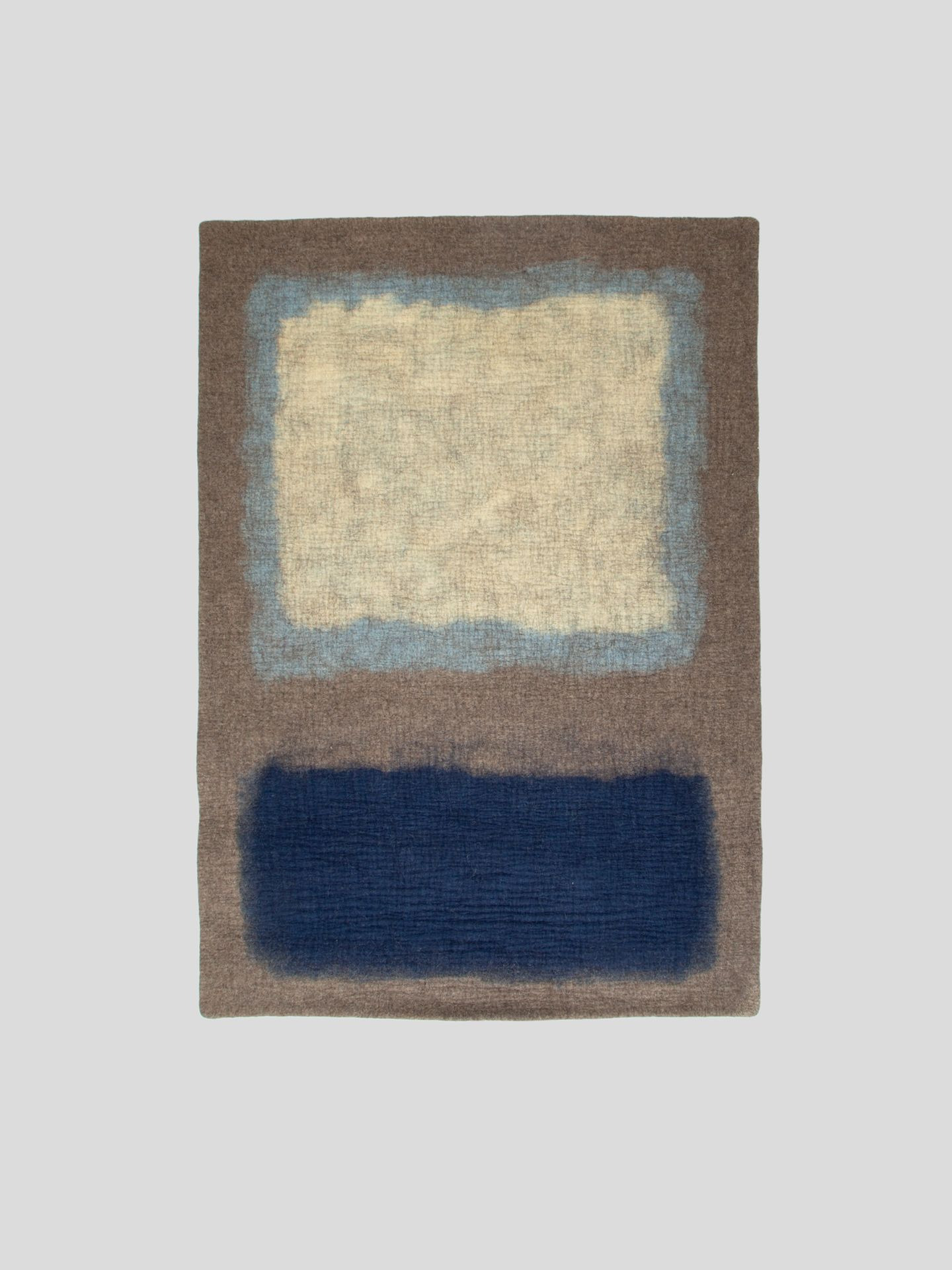 نمد Esque