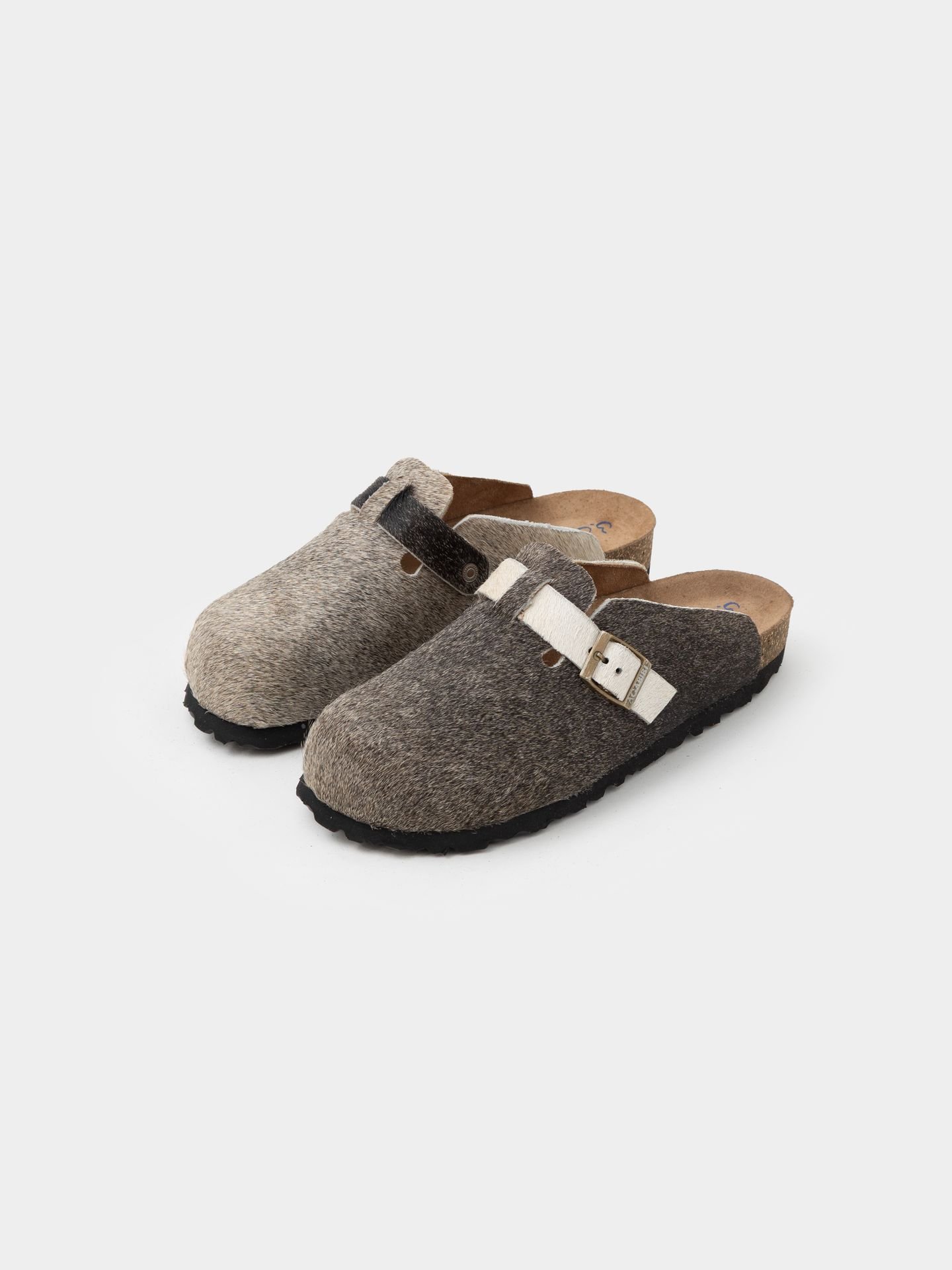  صندَلَم جلو بسته ساده گاو خاکی